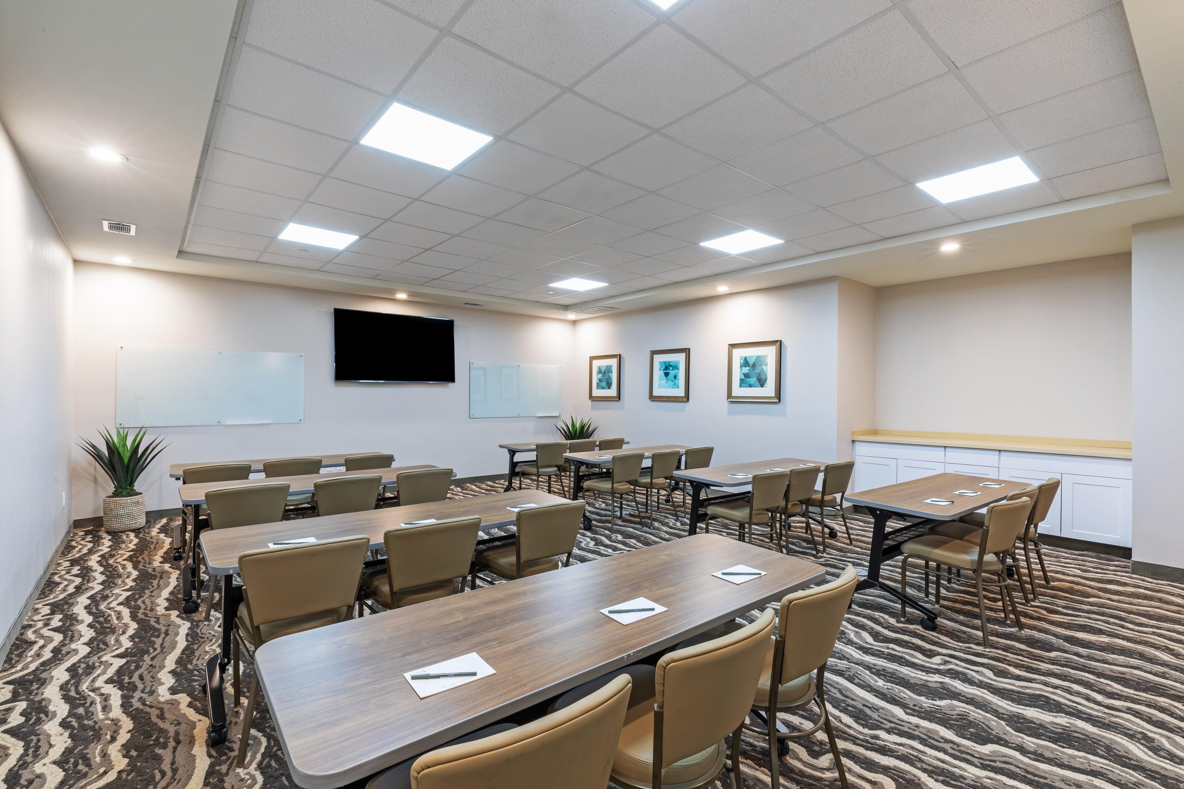 Staybridge Suites - Houston Iah Airport East By Ihg Гамбл Екстер'єр фото